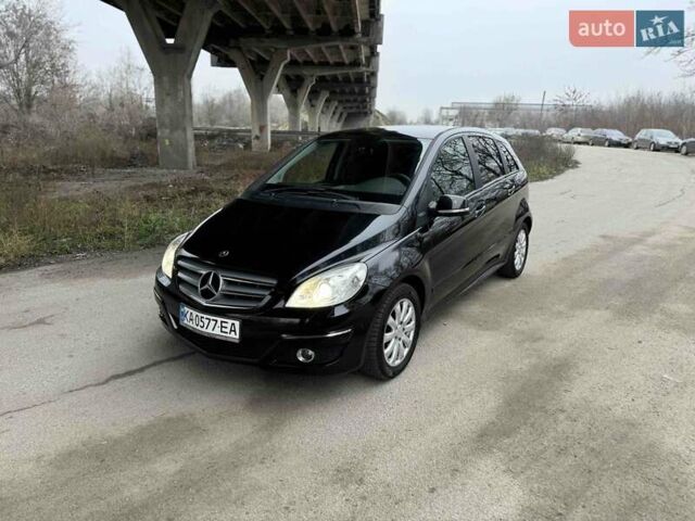 Чорний Мерседес Б-клас, об'ємом двигуна 1.7 л та пробігом 76 тис. км за 7599 $, фото 8 на Automoto.ua
