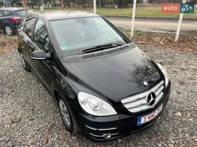 Чорний Мерседес Б-клас, об'ємом двигуна 1.7 л та пробігом 210 тис. км за 8200 $, фото 5 на Automoto.ua