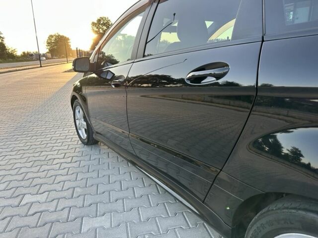 Чорний Мерседес Б-клас, об'ємом двигуна 1.7 л та пробігом 3 тис. км за 8000 $, фото 5 на Automoto.ua