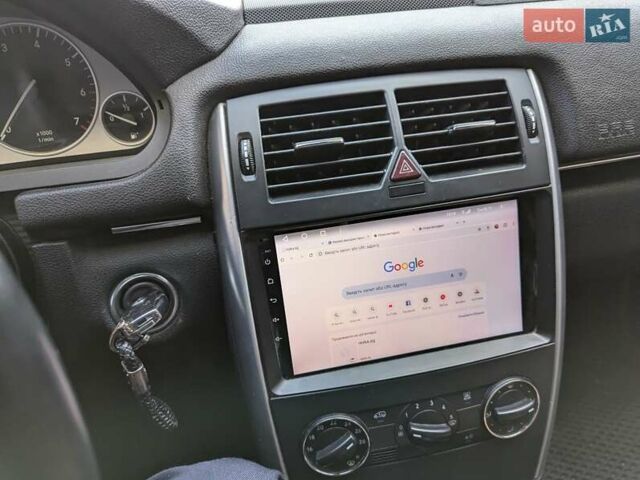Чорний Мерседес Б-клас, об'ємом двигуна 1.7 л та пробігом 156 тис. км за 7000 $, фото 38 на Automoto.ua
