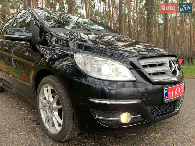 Чорний Мерседес Б-клас, об'ємом двигуна 2 л та пробігом 51 тис. км за 9100 $, фото 2 на Automoto.ua