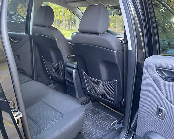 Черный Мерседес Б-класс, объемом двигателя 1.7 л и пробегом 84 тыс. км за 8200 $, фото 18 на Automoto.ua