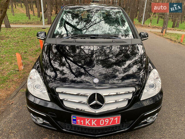 Чорний Мерседес Б-клас, об'ємом двигуна 2 л та пробігом 51 тис. км за 9100 $, фото 3 на Automoto.ua