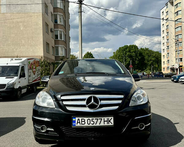 Черный Мерседес Б-класс, объемом двигателя 1.5 л и пробегом 132 тыс. км за 7900 $, фото 1 на Automoto.ua