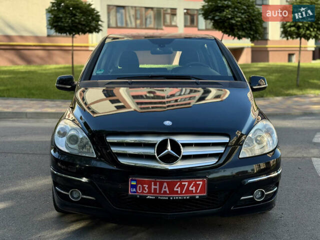 Чорний Мерседес Б-клас, об'ємом двигуна 1.7 л та пробігом 249 тис. км за 8800 $, фото 4 на Automoto.ua