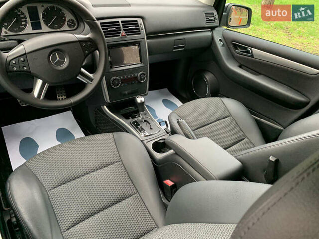 Чорний Мерседес Б-клас, об'ємом двигуна 2 л та пробігом 51 тис. км за 9100 $, фото 20 на Automoto.ua