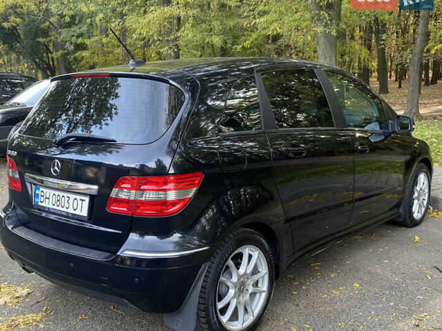Черный Мерседес Б-класс, объемом двигателя 1.7 л и пробегом 84 тыс. км за 8200 $, фото 6 на Automoto.ua