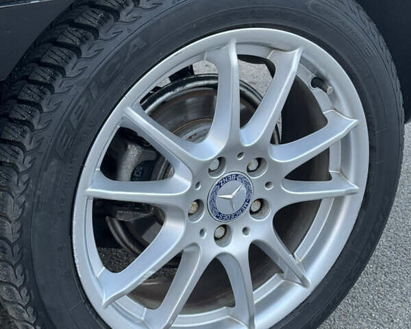 Чорний Мерседес Б-клас, об'ємом двигуна 1.7 л та пробігом 89 тис. км за 7990 $, фото 7 на Automoto.ua