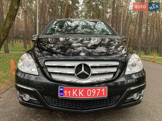 Чорний Мерседес Б-клас, об'ємом двигуна 2 л та пробігом 51 тис. км за 9100 $, фото 4 на Automoto.ua