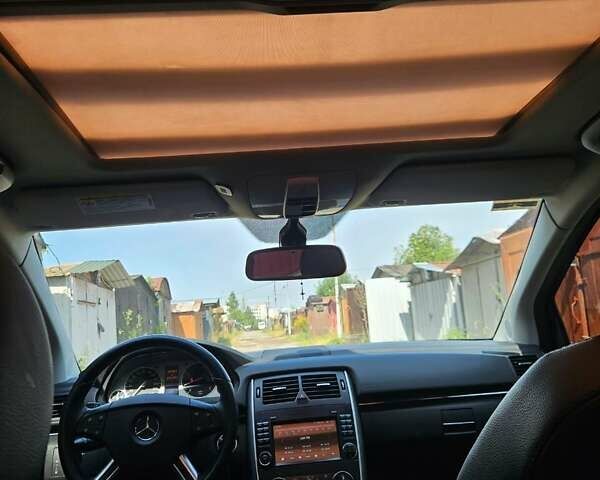 Черный Мерседес Б-класс, объемом двигателя 2.03 л и пробегом 210 тыс. км за 8250 $, фото 1 на Automoto.ua