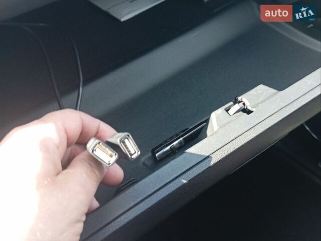 Черный Мерседес Б-класс, объемом двигателя 1.7 л и пробегом 64 тыс. км за 10800 $, фото 14 на Automoto.ua