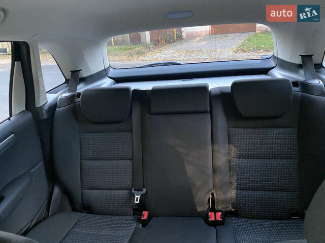 Черный Мерседес Б-класс, объемом двигателя 1.7 л и пробегом 84 тыс. км за 8200 $, фото 19 на Automoto.ua