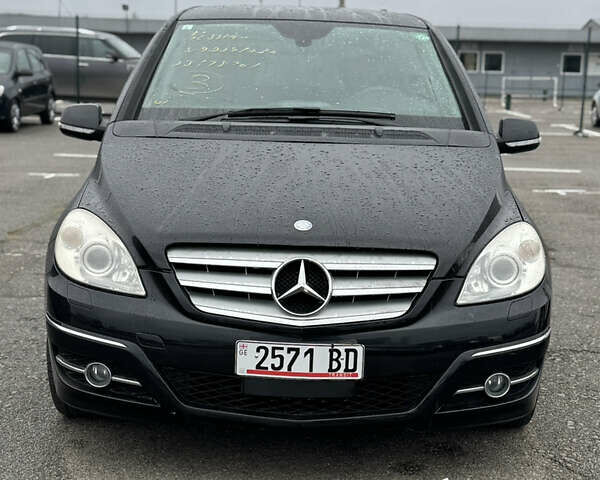 Чорний Мерседес Б-клас, об'ємом двигуна 1.7 л та пробігом 49 тис. км за 8900 $, фото 3 на Automoto.ua