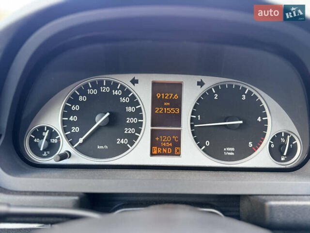 Чорний Мерседес Б-клас, об'ємом двигуна 1.99 л та пробігом 224 тис. км за 8750 $, фото 10 на Automoto.ua