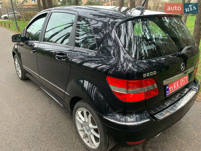 Чорний Мерседес Б-клас, об'ємом двигуна 2 л та пробігом 51 тис. км за 9100 $, фото 8 на Automoto.ua