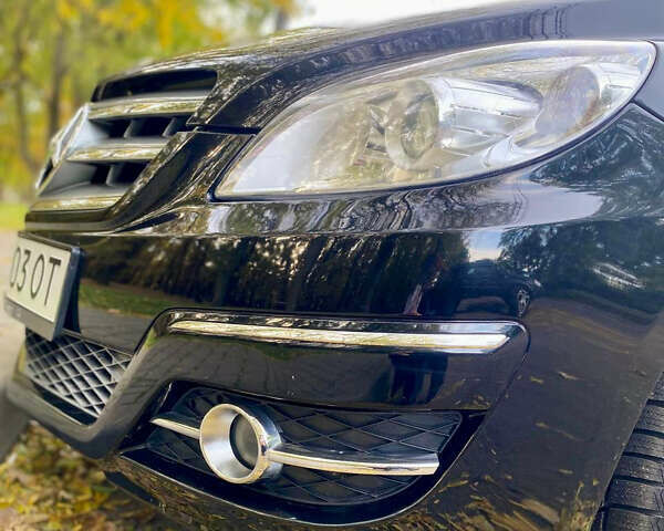 Черный Мерседес Б-класс, объемом двигателя 1.7 л и пробегом 84 тыс. км за 8200 $, фото 3 на Automoto.ua