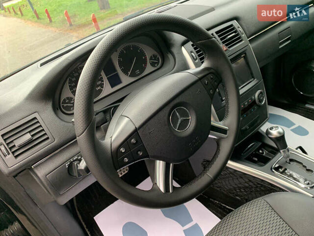 Чорний Мерседес Б-клас, об'ємом двигуна 2 л та пробігом 51 тис. км за 9100 $, фото 14 на Automoto.ua