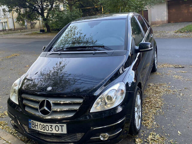 Черный Мерседес Б-класс, объемом двигателя 1.7 л и пробегом 84 тыс. км за 8200 $, фото 10 на Automoto.ua