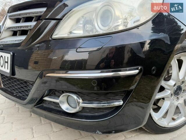 Чорний Мерседес Б-клас, об'ємом двигуна 1.7 л та пробігом 92 тис. км за 8900 $, фото 9 на Automoto.ua