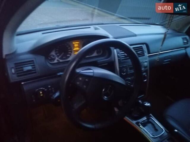 Черный Мерседес Б-класс, объемом двигателя 2 л и пробегом 170 тыс. км за 7999 $, фото 33 на Automoto.ua