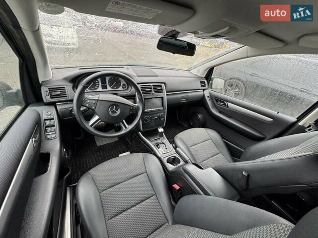 Чорний Мерседес Б-клас, об'ємом двигуна 1.7 л та пробігом 49 тис. км за 8900 $, фото 9 на Automoto.ua