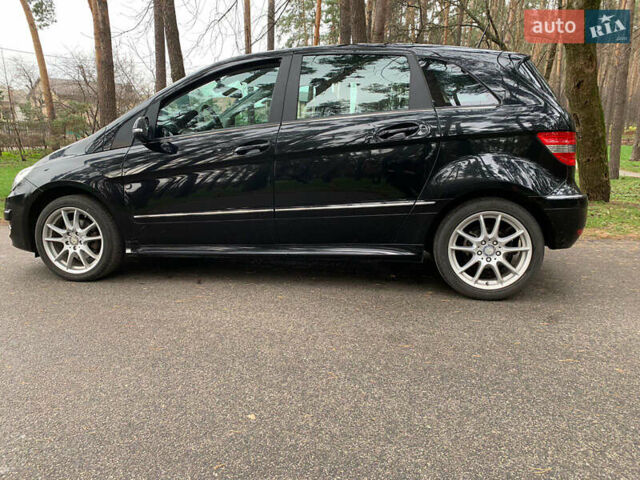 Чорний Мерседес Б-клас, об'ємом двигуна 2 л та пробігом 51 тис. км за 9100 $, фото 5 на Automoto.ua