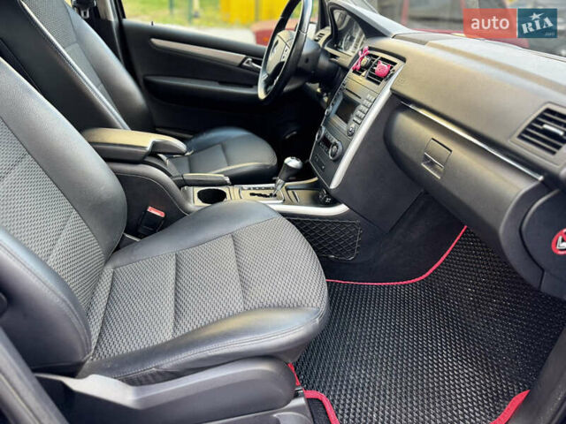 Чорний Мерседес Б-клас, об'ємом двигуна 1.99 л та пробігом 224 тис. км за 8750 $, фото 14 на Automoto.ua