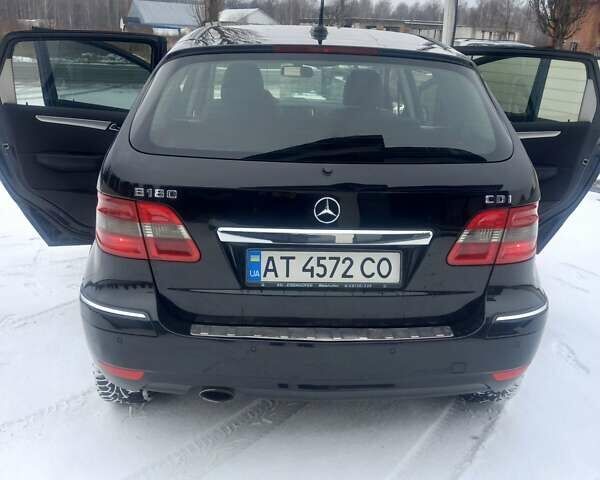 Черный Мерседес Б-класс, объемом двигателя 1.99 л и пробегом 202 тыс. км за 7700 $, фото 5 на Automoto.ua