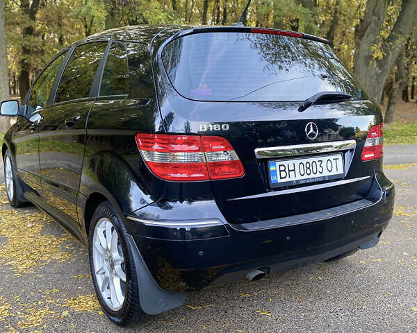 Черный Мерседес Б-класс, объемом двигателя 1.7 л и пробегом 84 тыс. км за 8200 $, фото 4 на Automoto.ua
