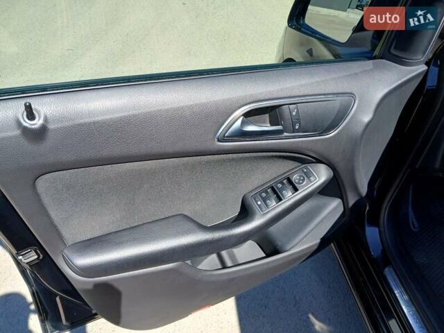 Черный Мерседес Б-класс, объемом двигателя 1.8 л и пробегом 236 тыс. км за 11300 $, фото 26 на Automoto.ua