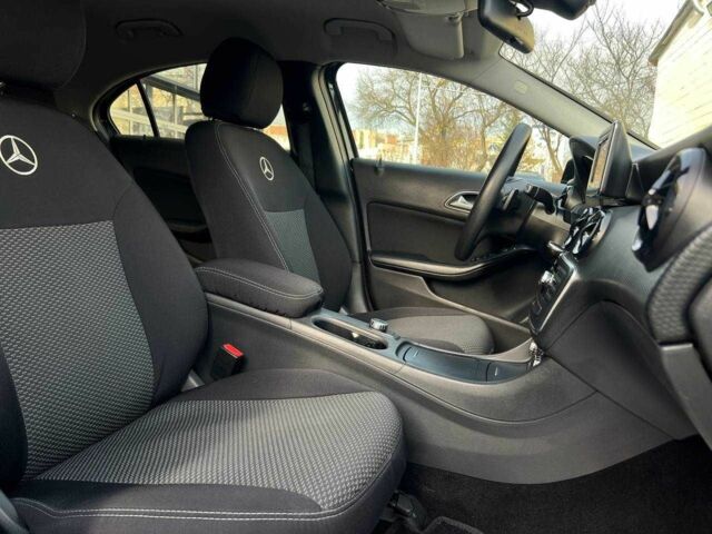 Черный Мерседес Б-класс, объемом двигателя 1.8 л и пробегом 206 тыс. км за 13900 $, фото 21 на Automoto.ua