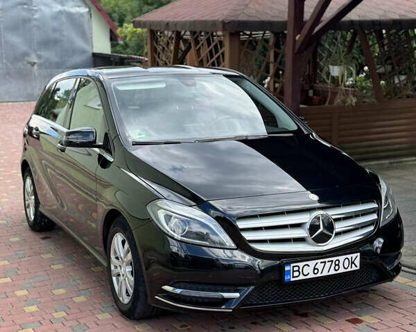 Чорний Мерседес Б-клас, об'ємом двигуна 1.8 л та пробігом 389 тис. км за 9900 $, фото 1 на Automoto.ua