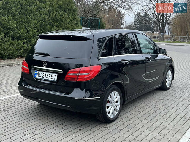 Черный Мерседес Б-класс, объемом двигателя 1.8 л и пробегом 295 тыс. км за 10800 $, фото 8 на Automoto.ua