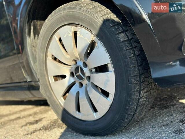 Черный Мерседес Б-класс, объемом двигателя 2 л и пробегом 169 тыс. км за 8590 $, фото 28 на Automoto.ua