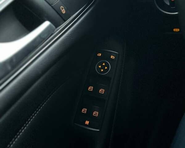 Черный Мерседес Б-класс, объемом двигателя 1.5 л и пробегом 330 тыс. км за 9700 $, фото 25 на Automoto.ua