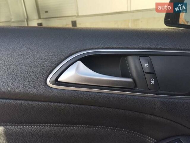 Черный Мерседес Б-класс, объемом двигателя 1.46 л и пробегом 330 тыс. км за 10290 $, фото 12 на Automoto.ua