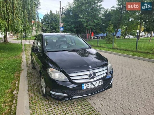 Чорний Мерседес Б-клас, об'ємом двигуна 1.99 л та пробігом 250 тис. км за 10200 $, фото 4 на Automoto.ua