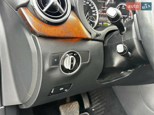 Черный Мерседес Б-класс, объемом двигателя 0 л и пробегом 95 тыс. км за 9700 $, фото 13 на Automoto.ua