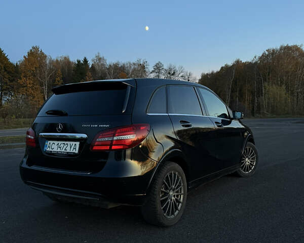 Черный Мерседес Б-класс, объемом двигателя 0 л и пробегом 120 тыс. км за 10000 $, фото 6 на Automoto.ua