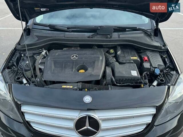 Черный Мерседес Б-класс, объемом двигателя 1.5 л и пробегом 330 тыс. км за 9700 $, фото 23 на Automoto.ua