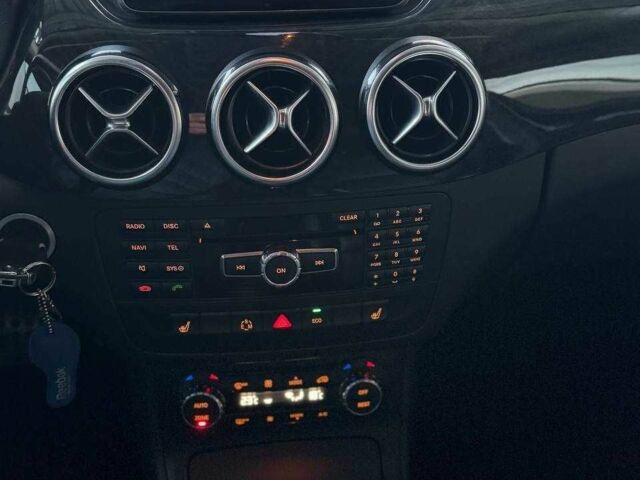 Черный Мерседес Б-класс, объемом двигателя 1.5 л и пробегом 330 тыс. км за 10300 $, фото 14 на Automoto.ua