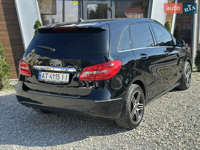 Черный Мерседес Б-класс, объемом двигателя 1.46 л и пробегом 214 тыс. км за 10600 $, фото 6 на Automoto.ua