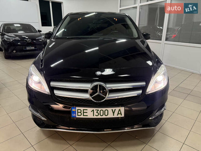 Чорний Мерседес Б-клас, об'ємом двигуна 0 л та пробігом 90 тис. км за 9995 $, фото 7 на Automoto.ua