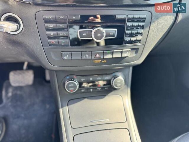 Чорний Мерседес Б-клас, об'ємом двигуна 1.99 л та пробігом 83 тис. км за 11900 $, фото 16 на Automoto.ua