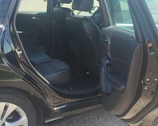 Черный Мерседес Б-класс, объемом двигателя 2 л и пробегом 253 тыс. км за 12500 $, фото 3 на Automoto.ua