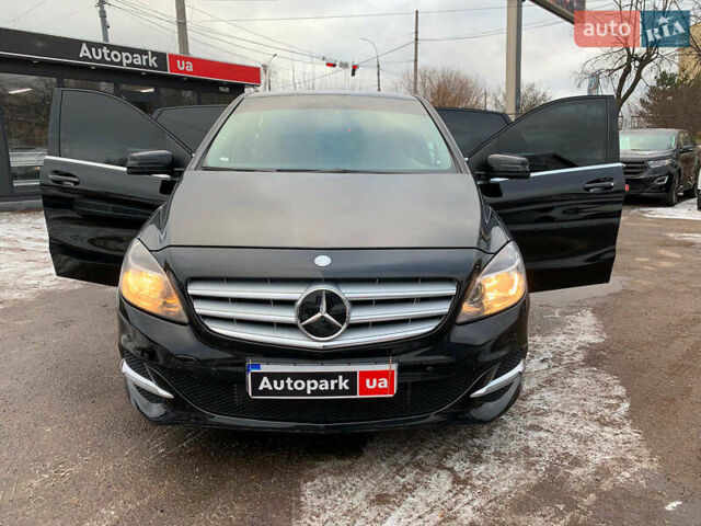 Чорний Мерседес Б-клас, об'ємом двигуна 2 л та пробігом 385 тис. км за 9790 $, фото 15 на Automoto.ua