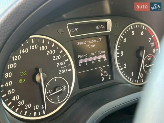 Черный Мерседес Б-класс, объемом двигателя 2 л и пробегом 169 тыс. км за 8590 $, фото 19 на Automoto.ua