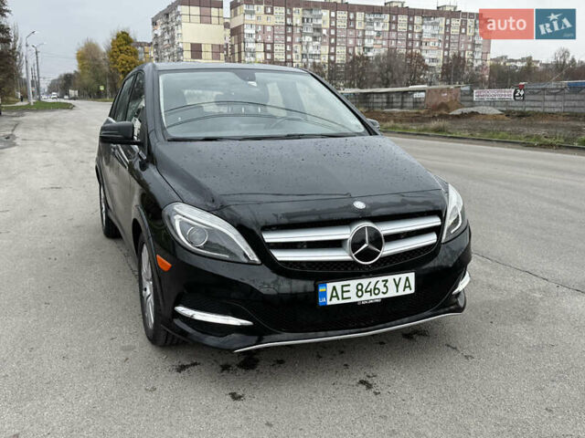 Черный Мерседес Б-класс, объемом двигателя 0 л и пробегом 95 тыс. км за 9700 $, фото 2 на Automoto.ua