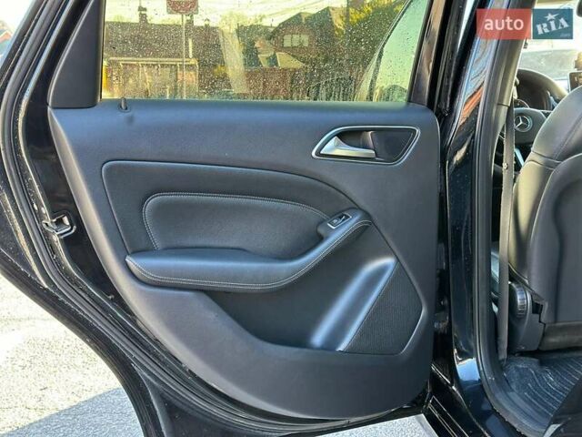 Черный Мерседес Б-класс, объемом двигателя 2 л и пробегом 169 тыс. км за 8590 $, фото 13 на Automoto.ua