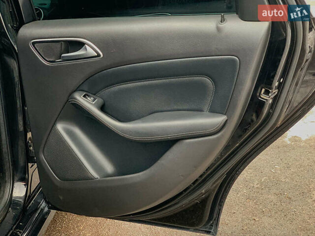 Чорний Мерседес Б-клас, об'ємом двигуна 2 л та пробігом 385 тис. км за 9790 $, фото 20 на Automoto.ua